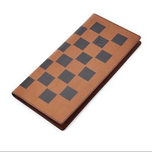 FOSSIL leather game pouch with double zipper